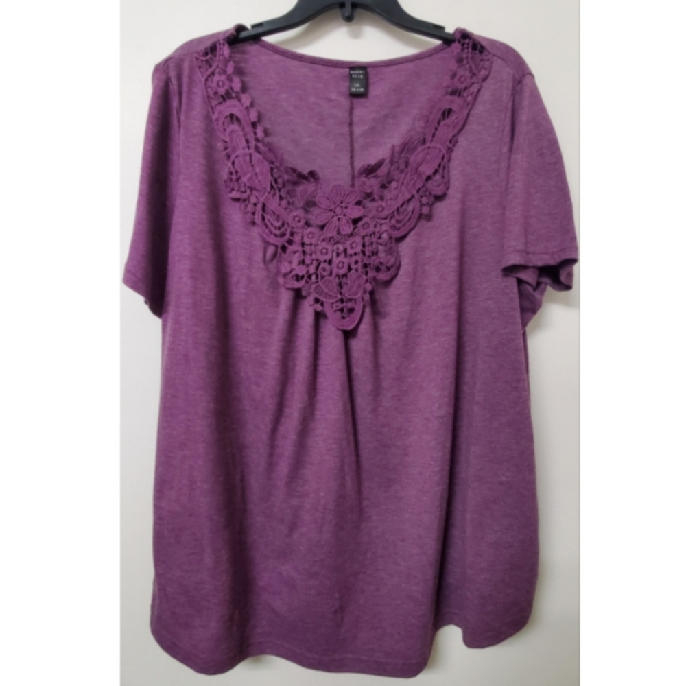 EMERY ROSE Plum Top with Lacey Detail